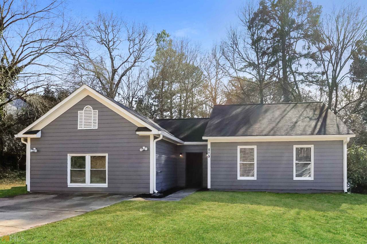 879 Fox Valley Drive - Photo 1