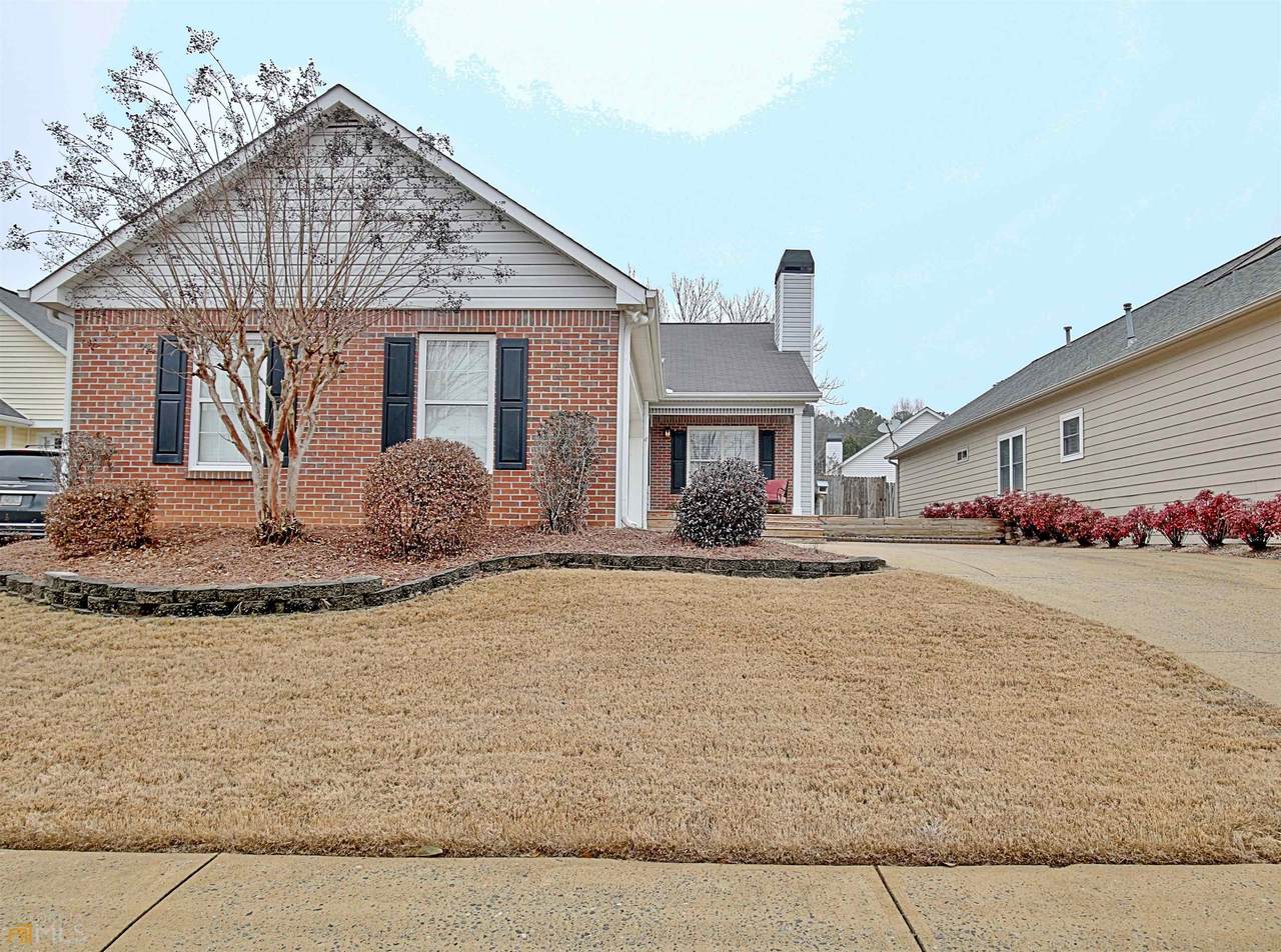 200 Woodgate Drive - Photo 1
