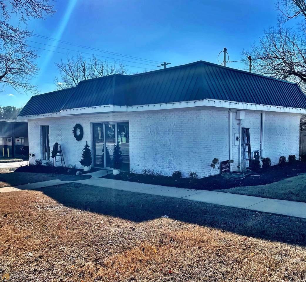 348 Mulberry Street - Photo 1
