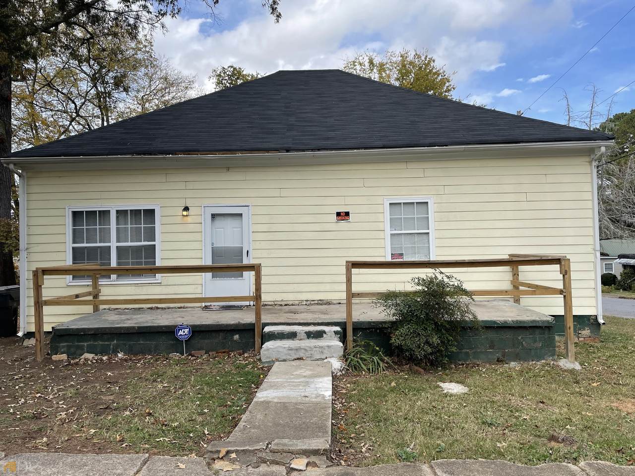 623 Fletcher Street - Photo 1