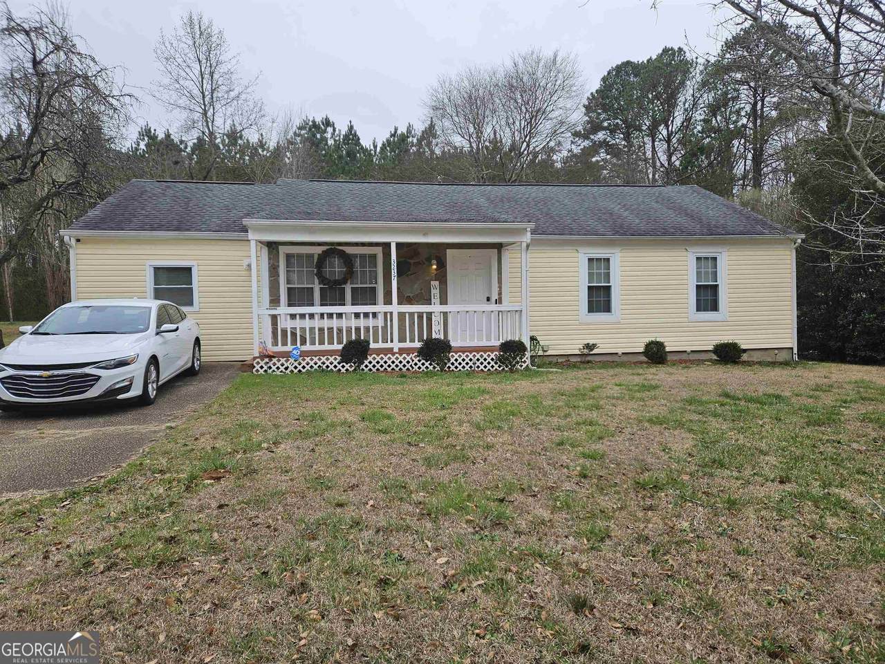 3237 Pawnee Drive - Photo 1