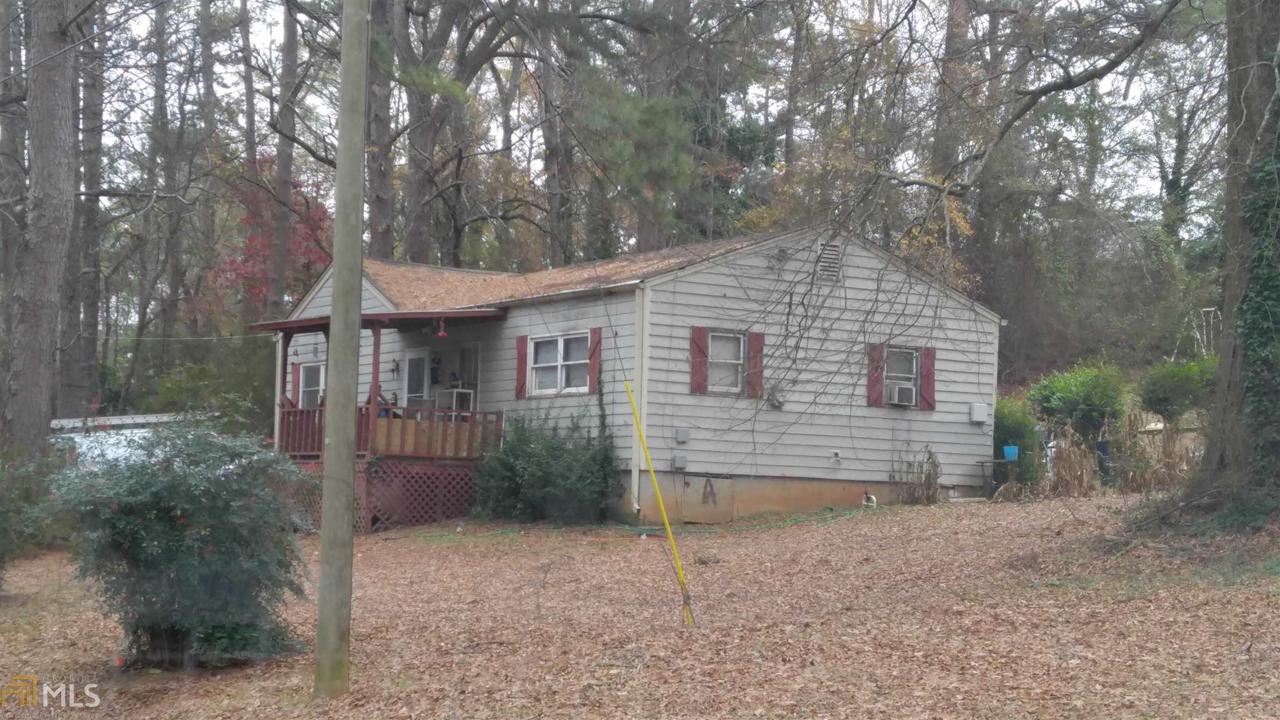 1037 Lakeshore - Photo 1