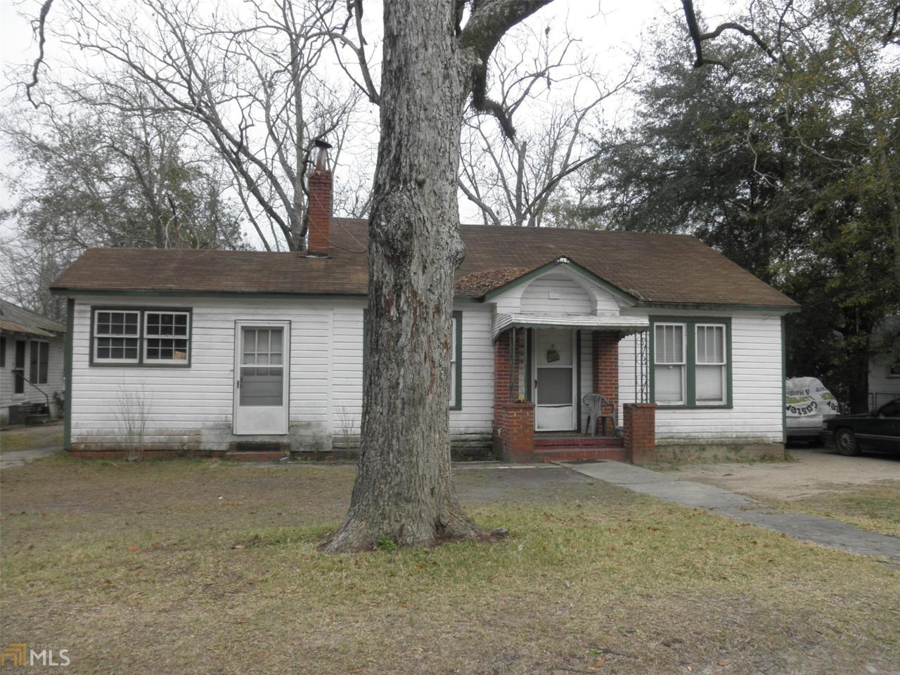 110 W Jones Ave - Photo 1