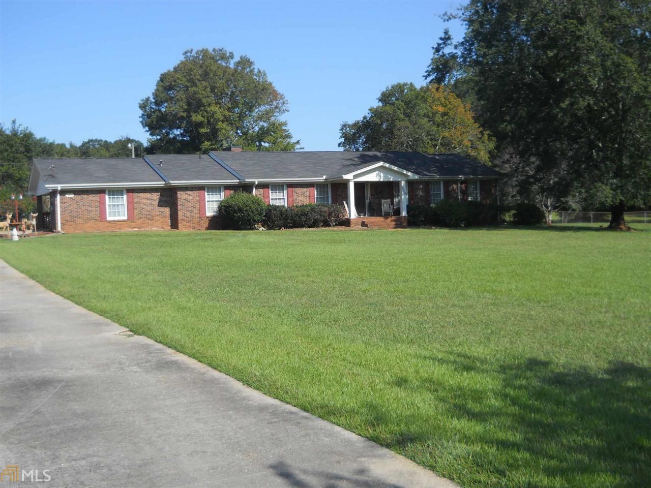 300 Ridgeway Rd - Photo 1