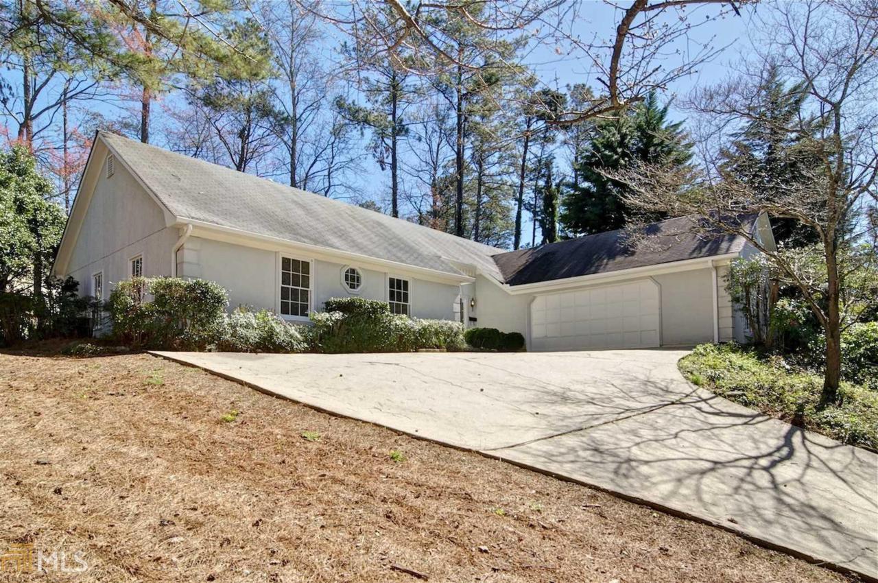 3270 Hampton Ridge Dr - Photo 1