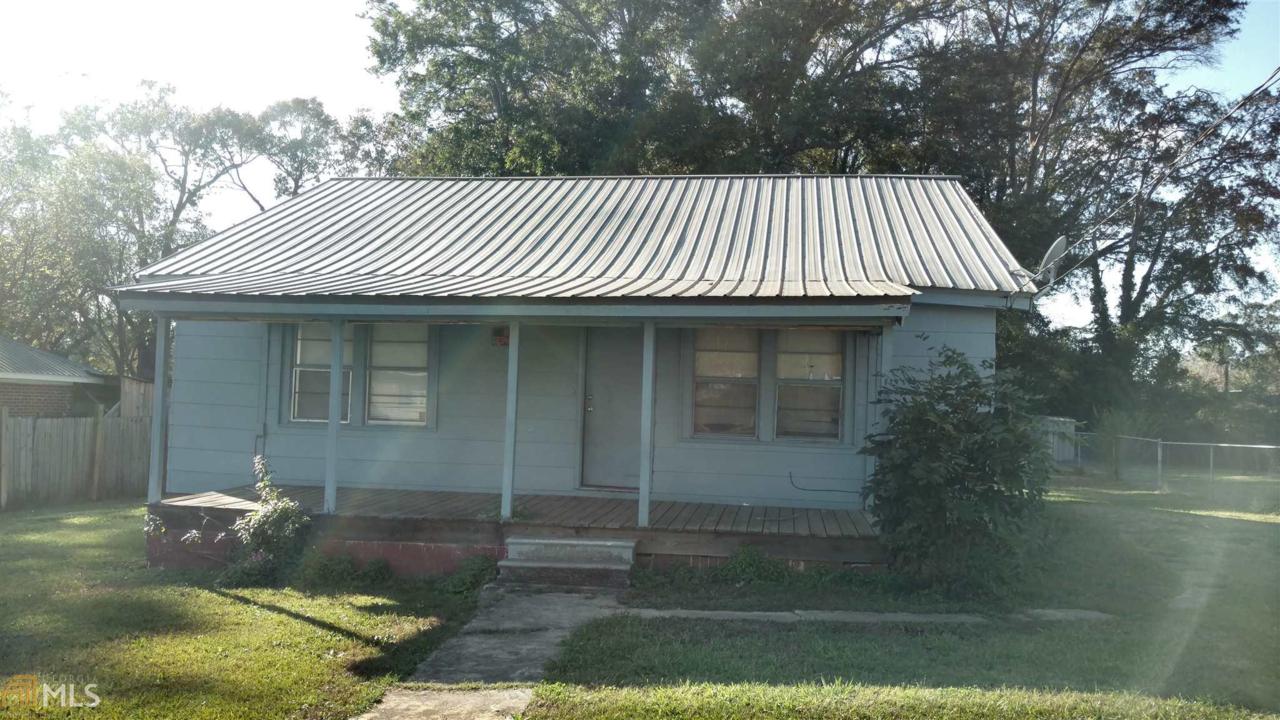 3205 18th Ave - Photo 1