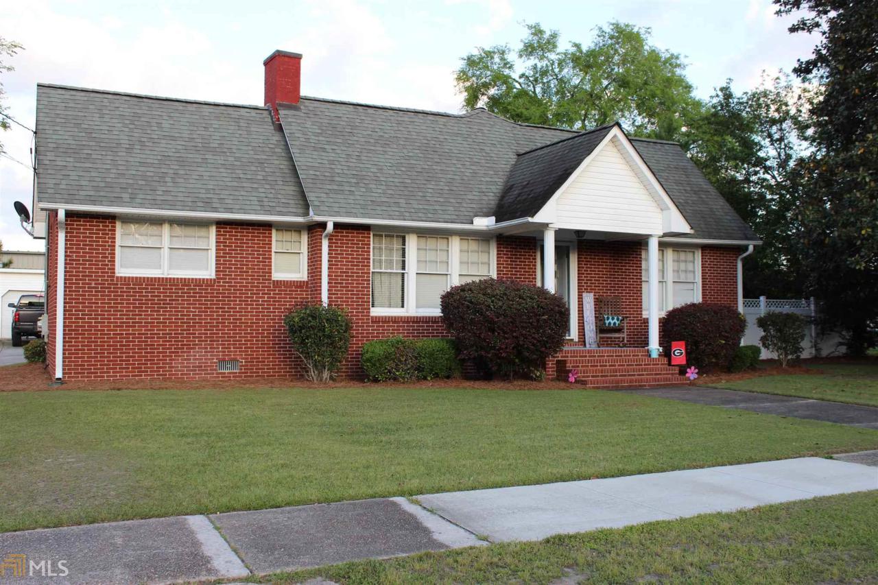 302 Myrtle St - Photo 1