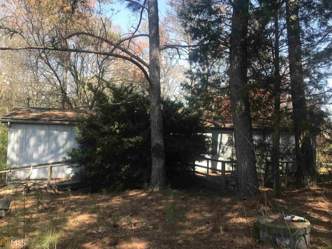 1053 Flat Shoals Rd - Photo 1