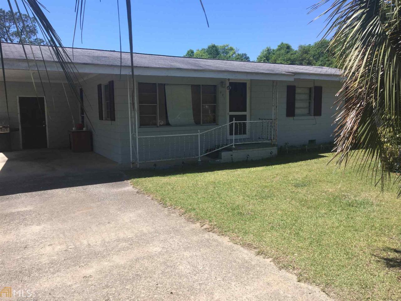 401 Clover St - Photo 1