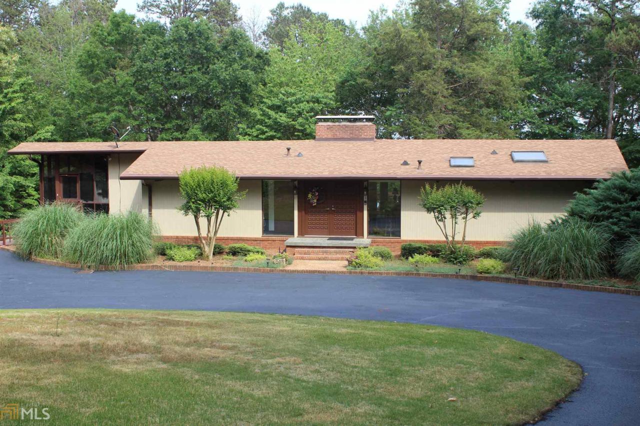 671 Currahee Ridge Rd - Photo 1