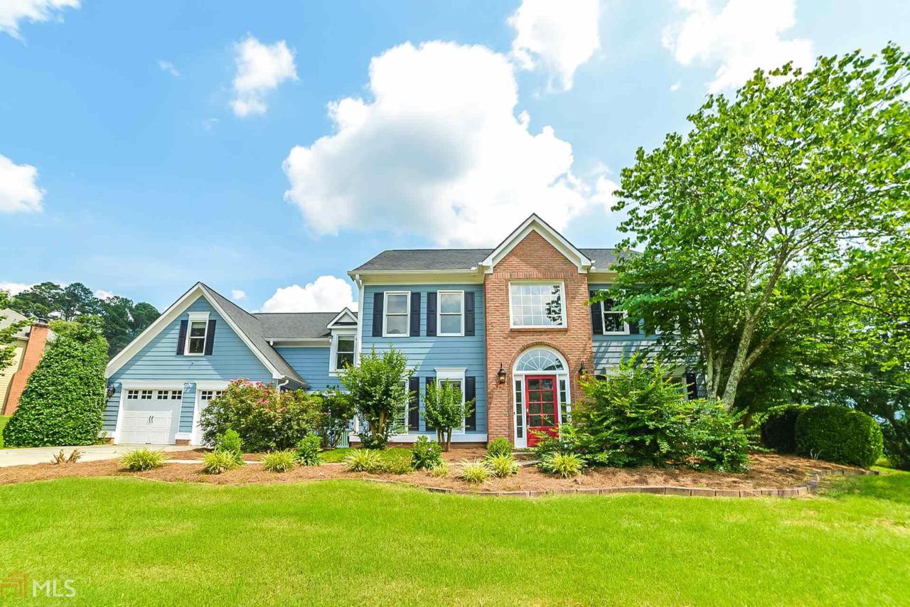 2388 Roseberry Ln - Photo 1