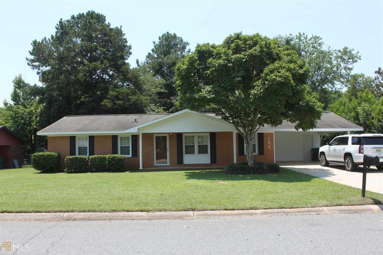 202 Bedivere Dr - Photo 1