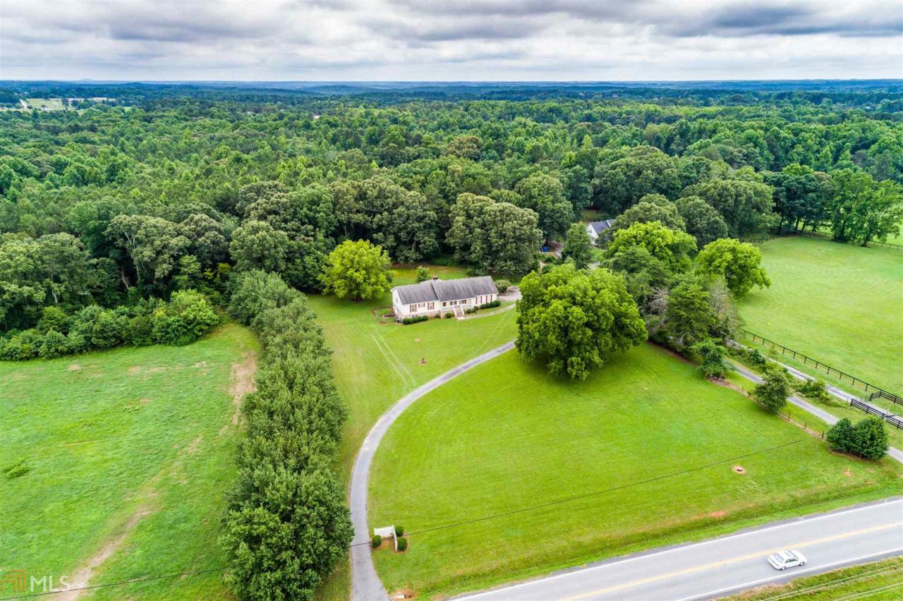 2115 Harbins Rd - Photo 1