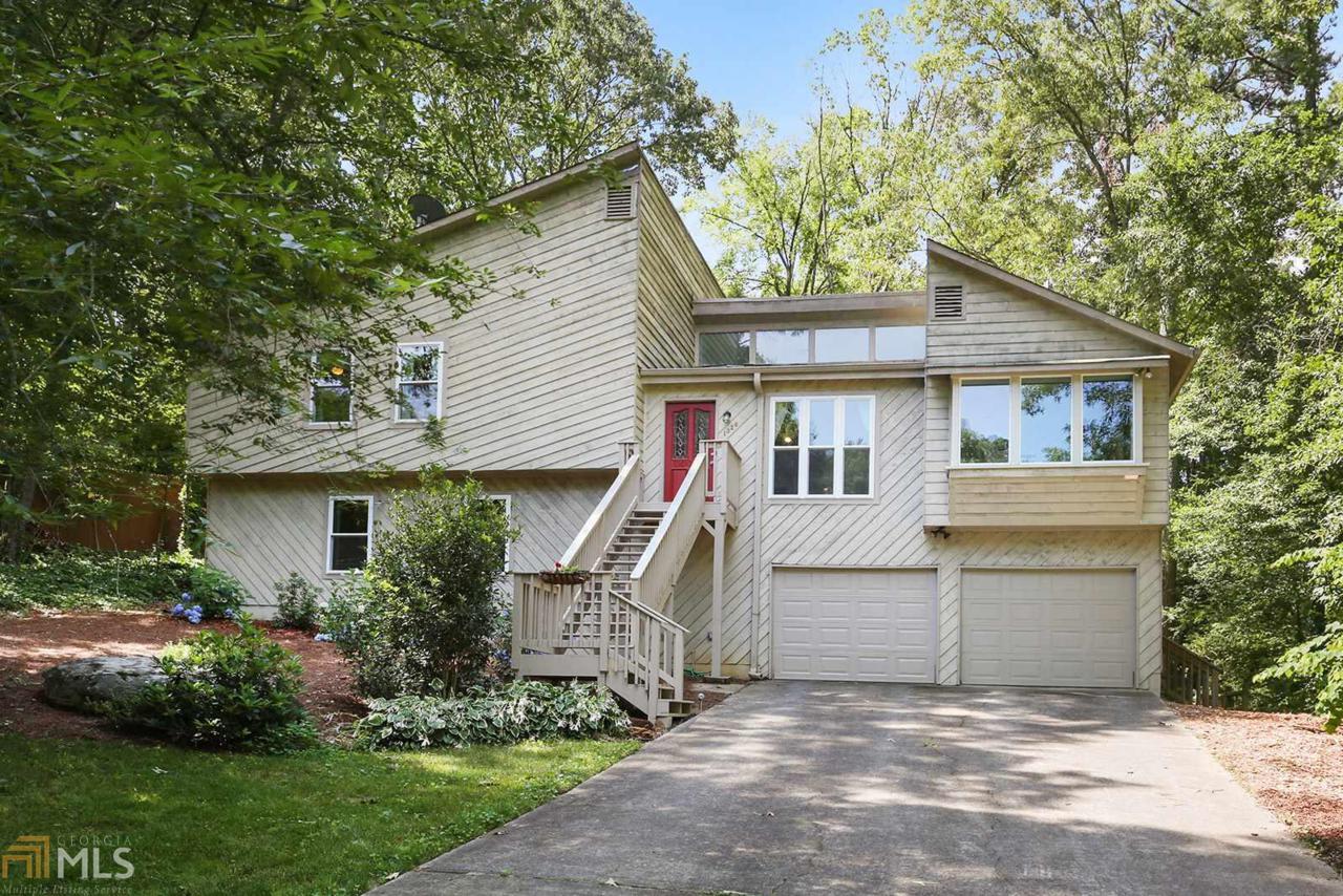 1326 Shadowood Trl - Photo 1