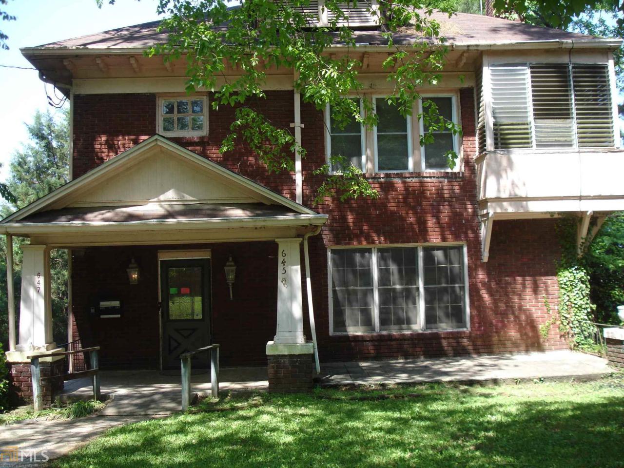 647 Atwood St - Photo 1