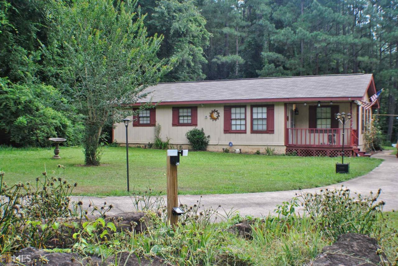 111 Hillcrest Dr - Photo 1