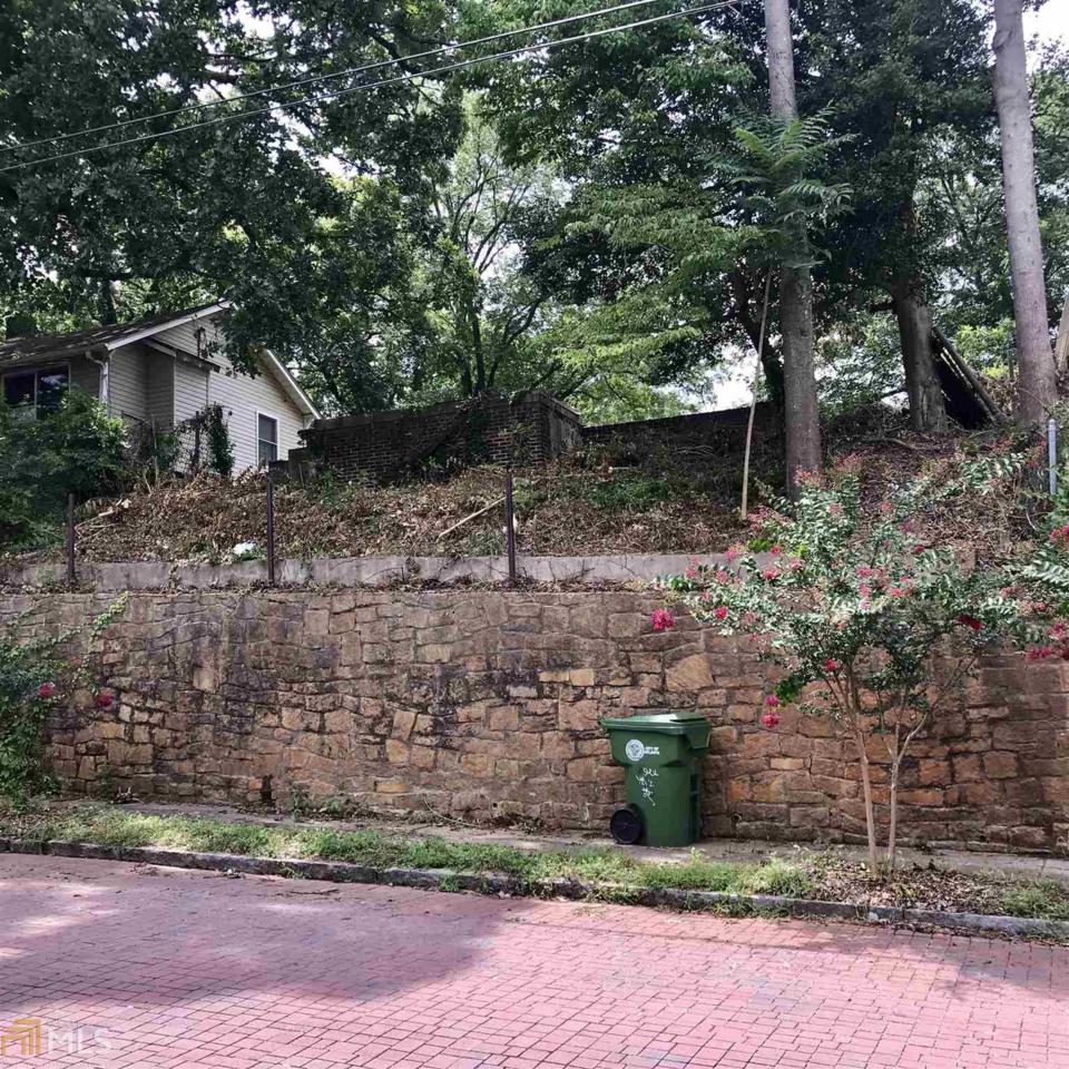 955 Martin St - Photo 1