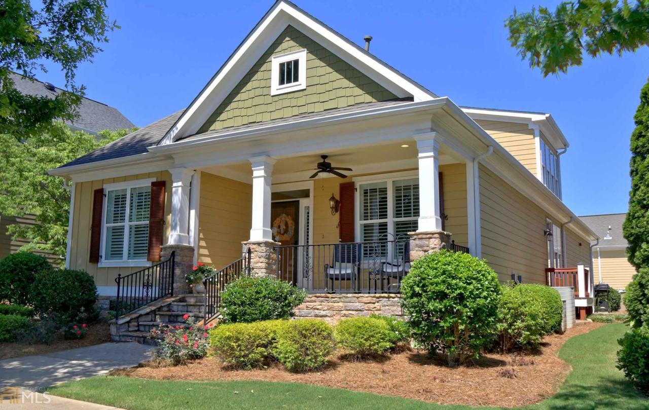 200 Colonial Ct - Photo 1