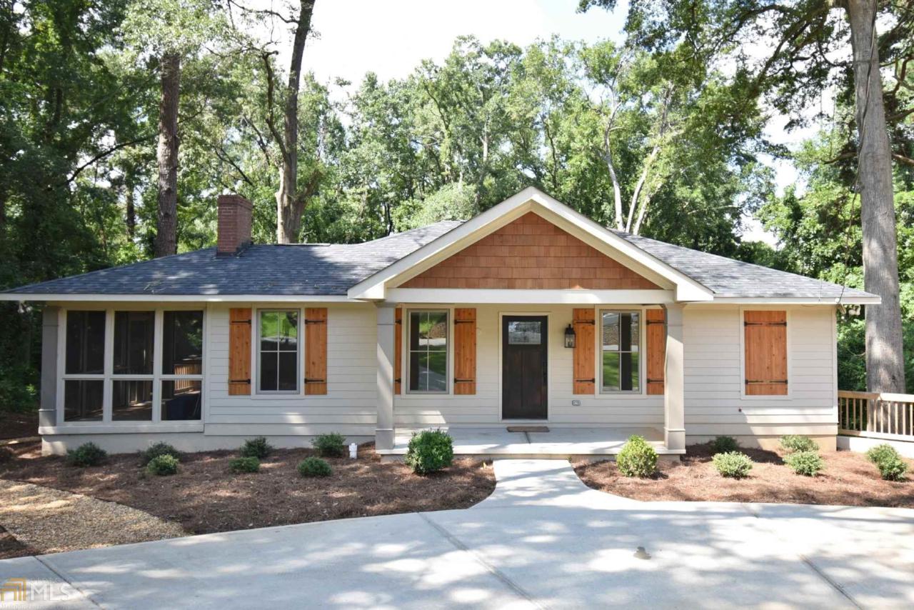 65 West Lake Dr - Photo 1