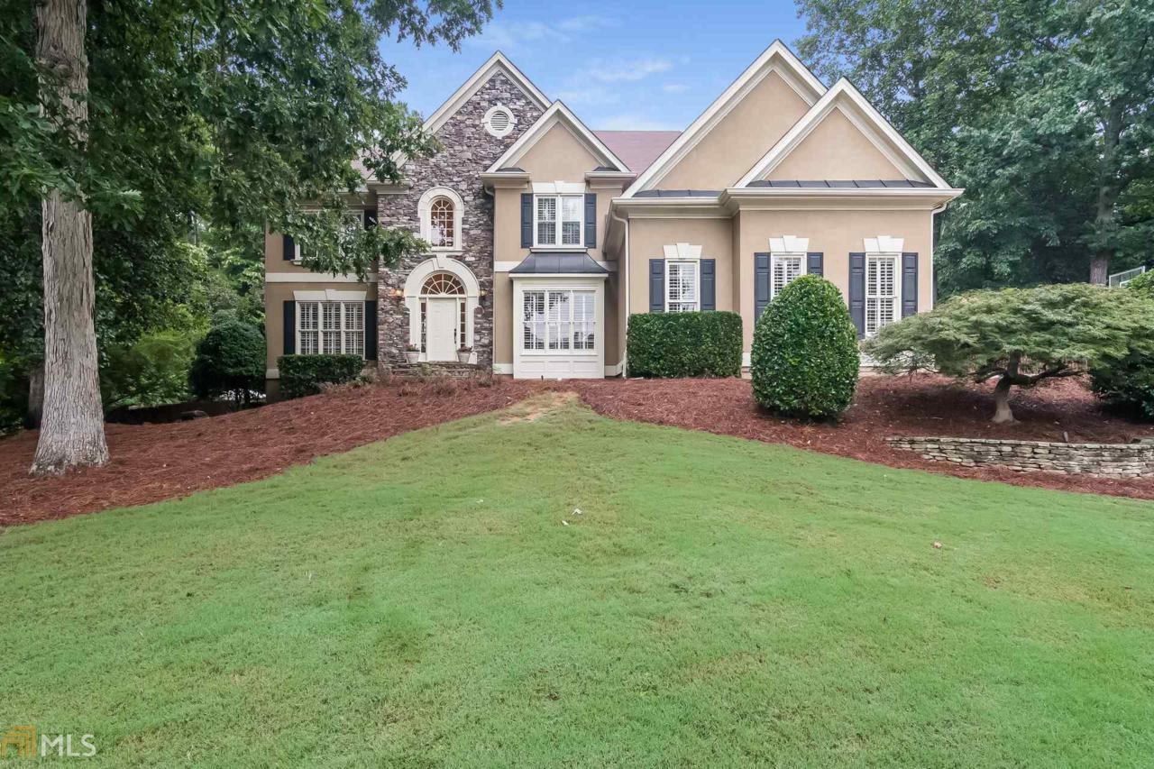 490 Newport - Photo 1