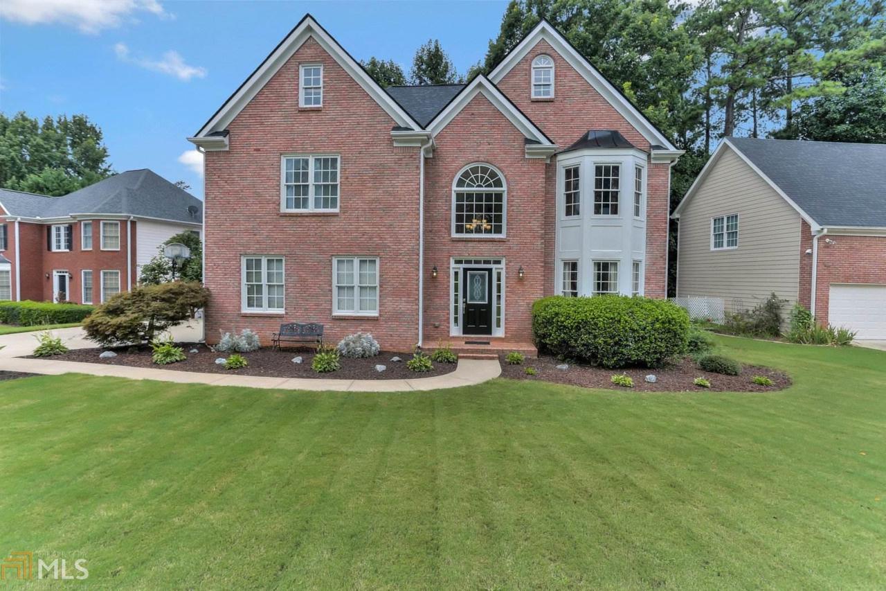 4195 Longlake Dr - Photo 1