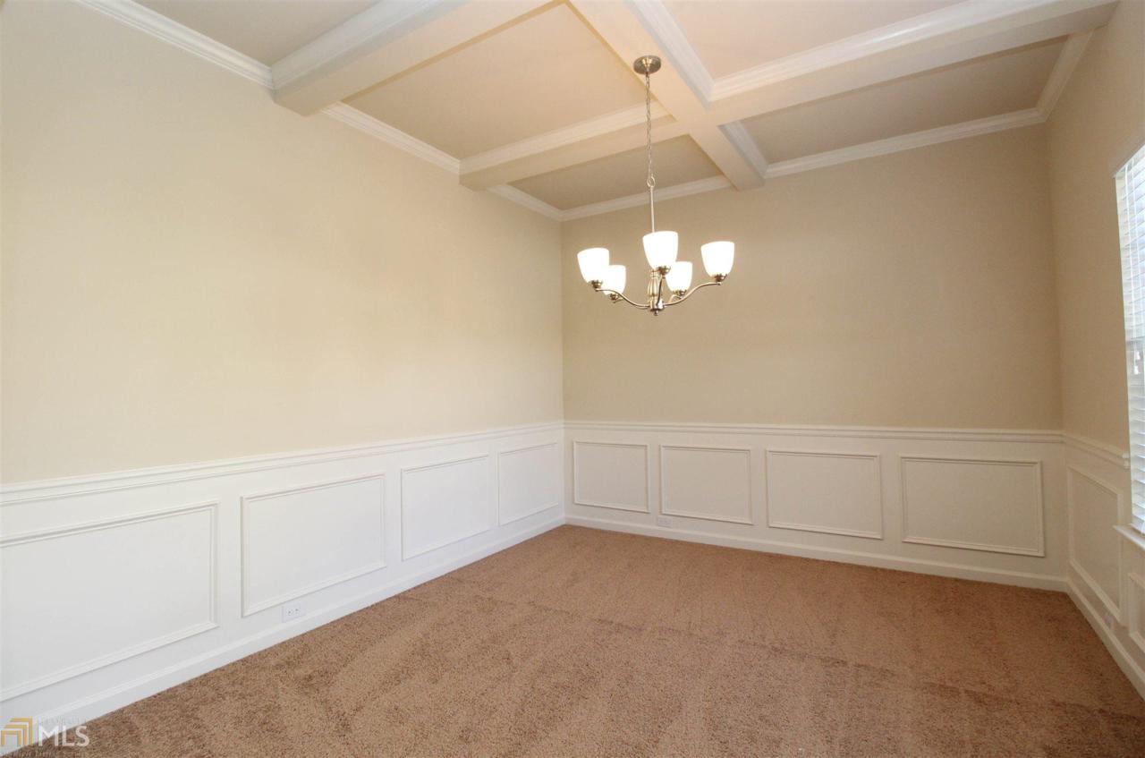 320 Silver Ridge Dr - Photo 1