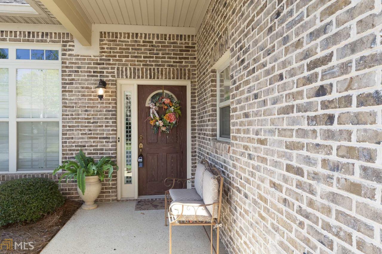 520 Mt Park Dr - Photo 1