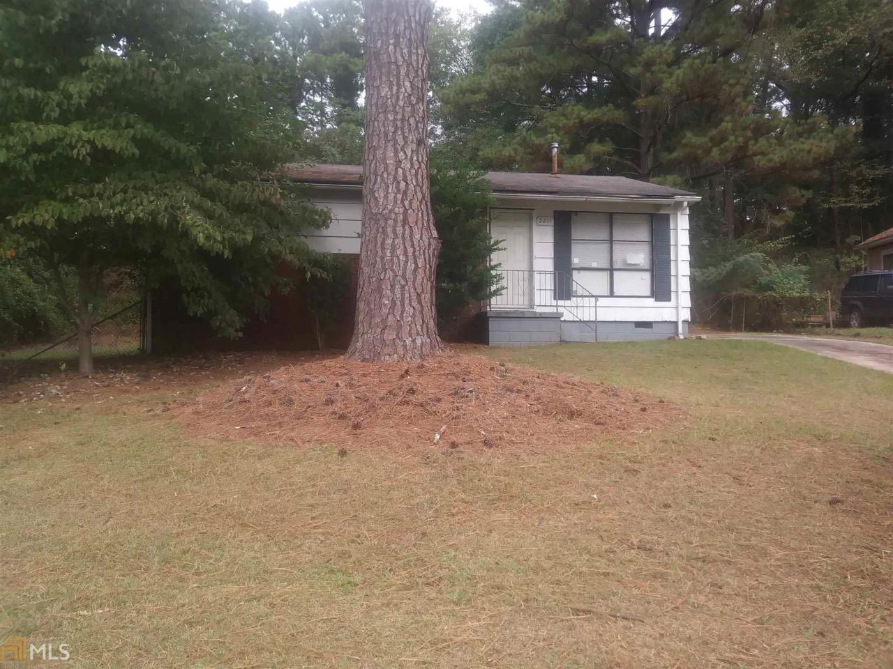 2211 Ajax - Photo 1