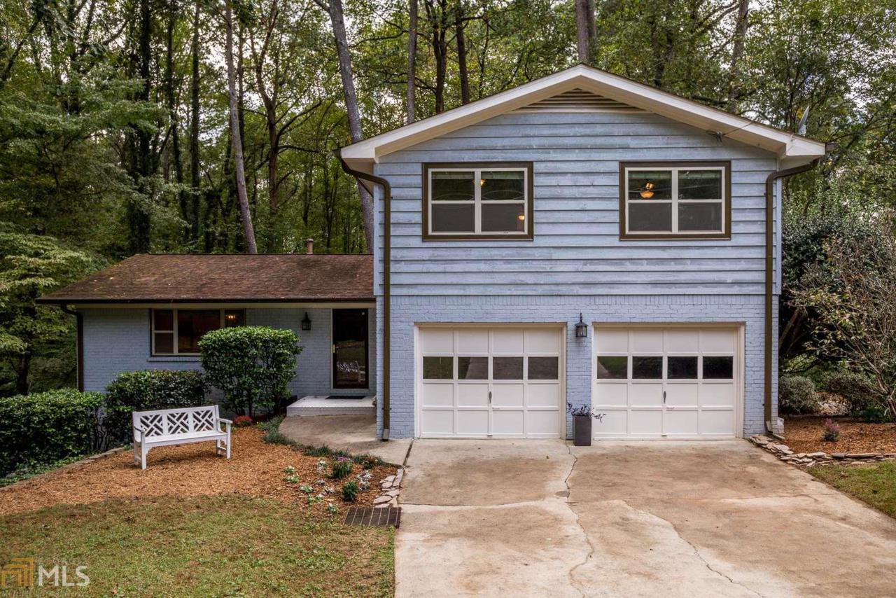 4122 Commodore Dr - Photo 1