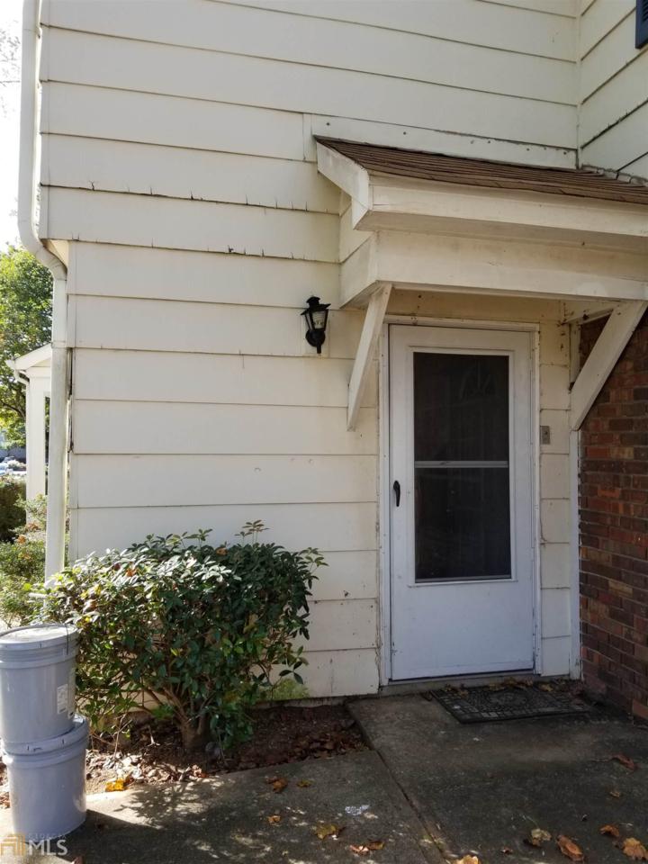 2575 Stratford Ln - Photo 1