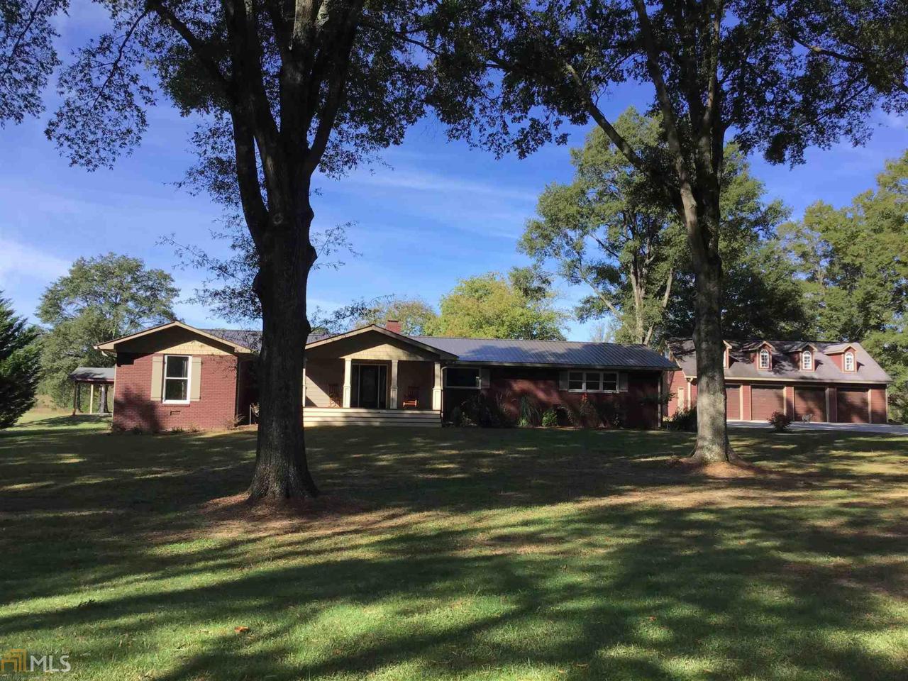 105 Whispering Oaks Ln - Photo 1