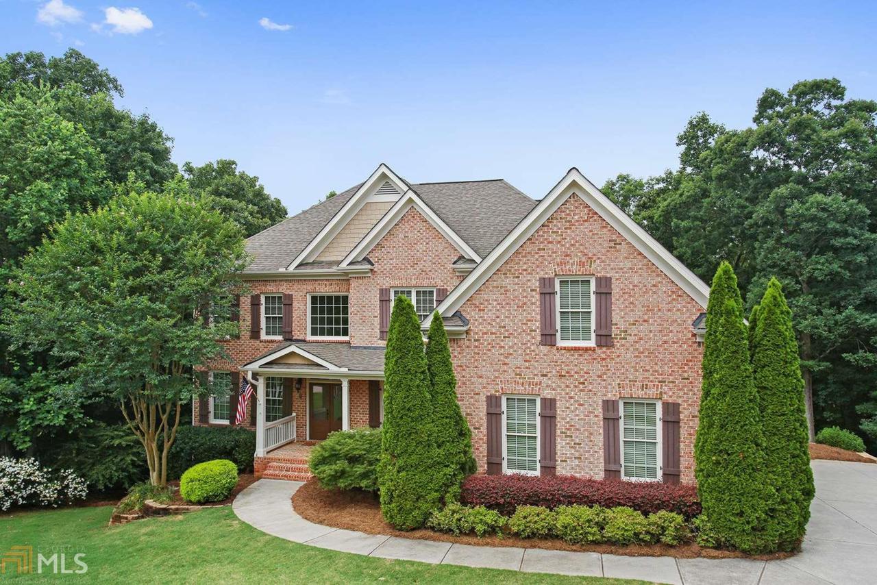 205 Northampton Ct - Photo 1