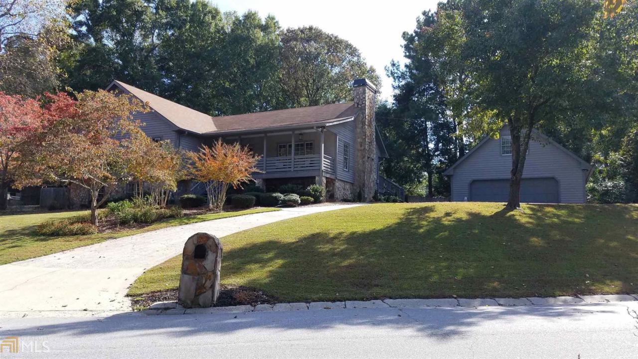 4371 Laurel Cir - Photo 1