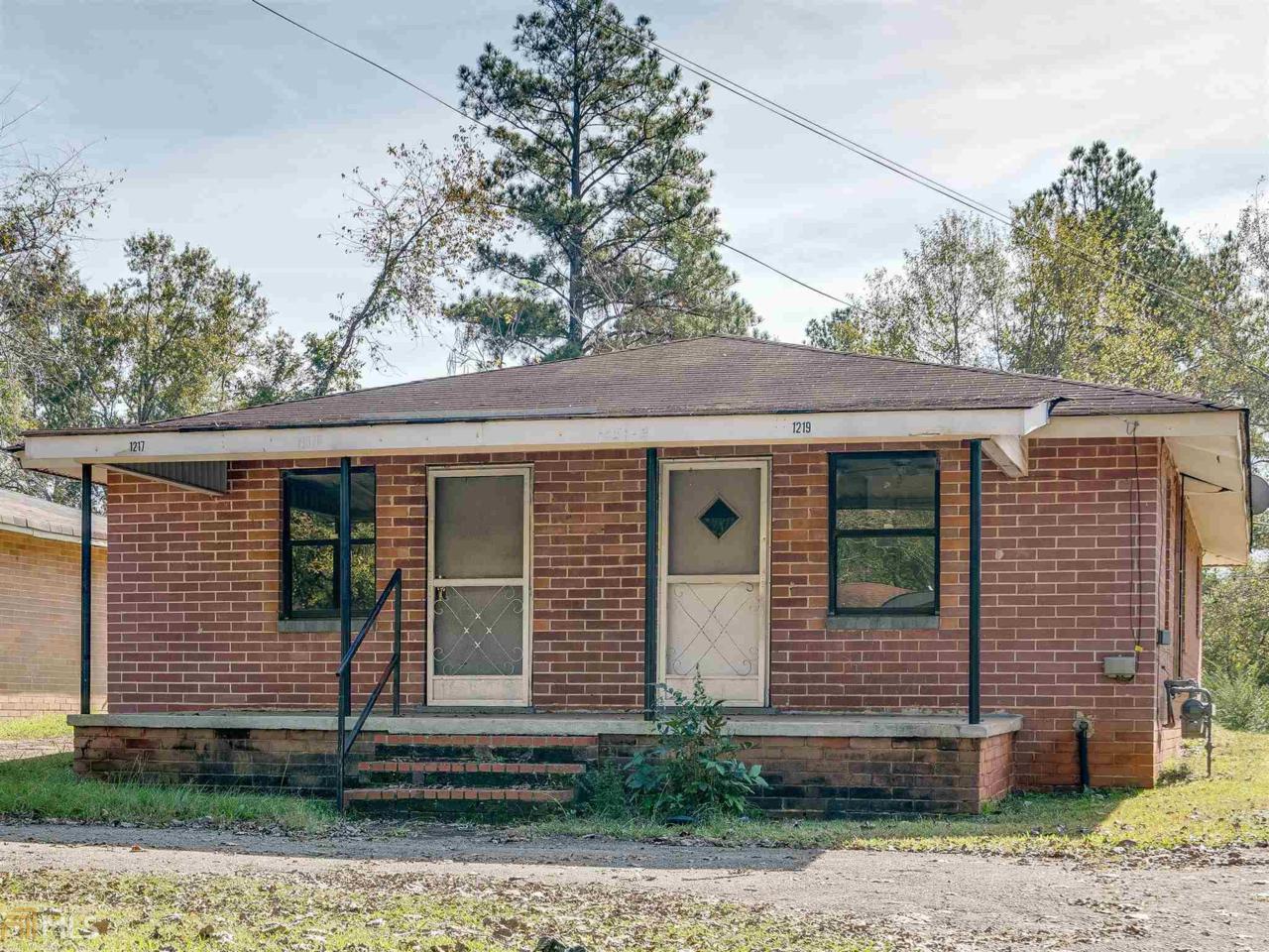 1213 Solomon - Photo 1