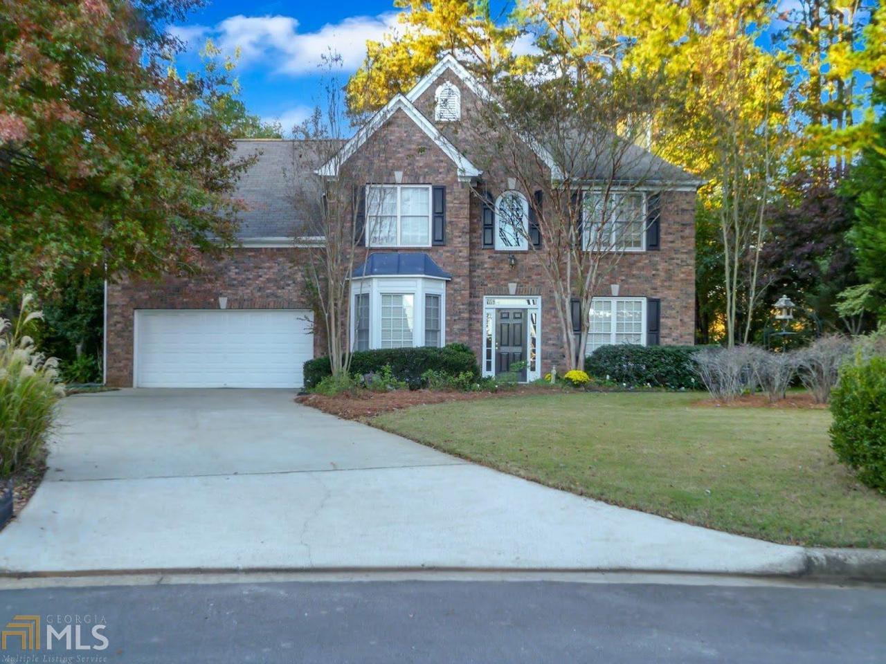 3330 Woodside Cir - Photo 1