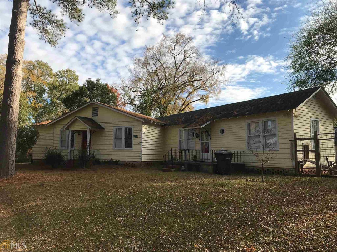 320 Milledge Ave - Photo 1
