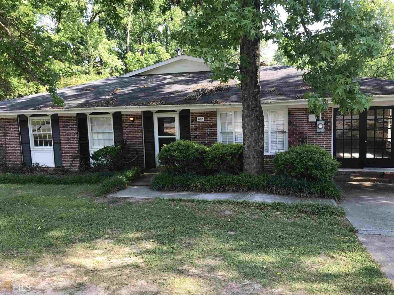 102 Willowbend Way - Photo 1