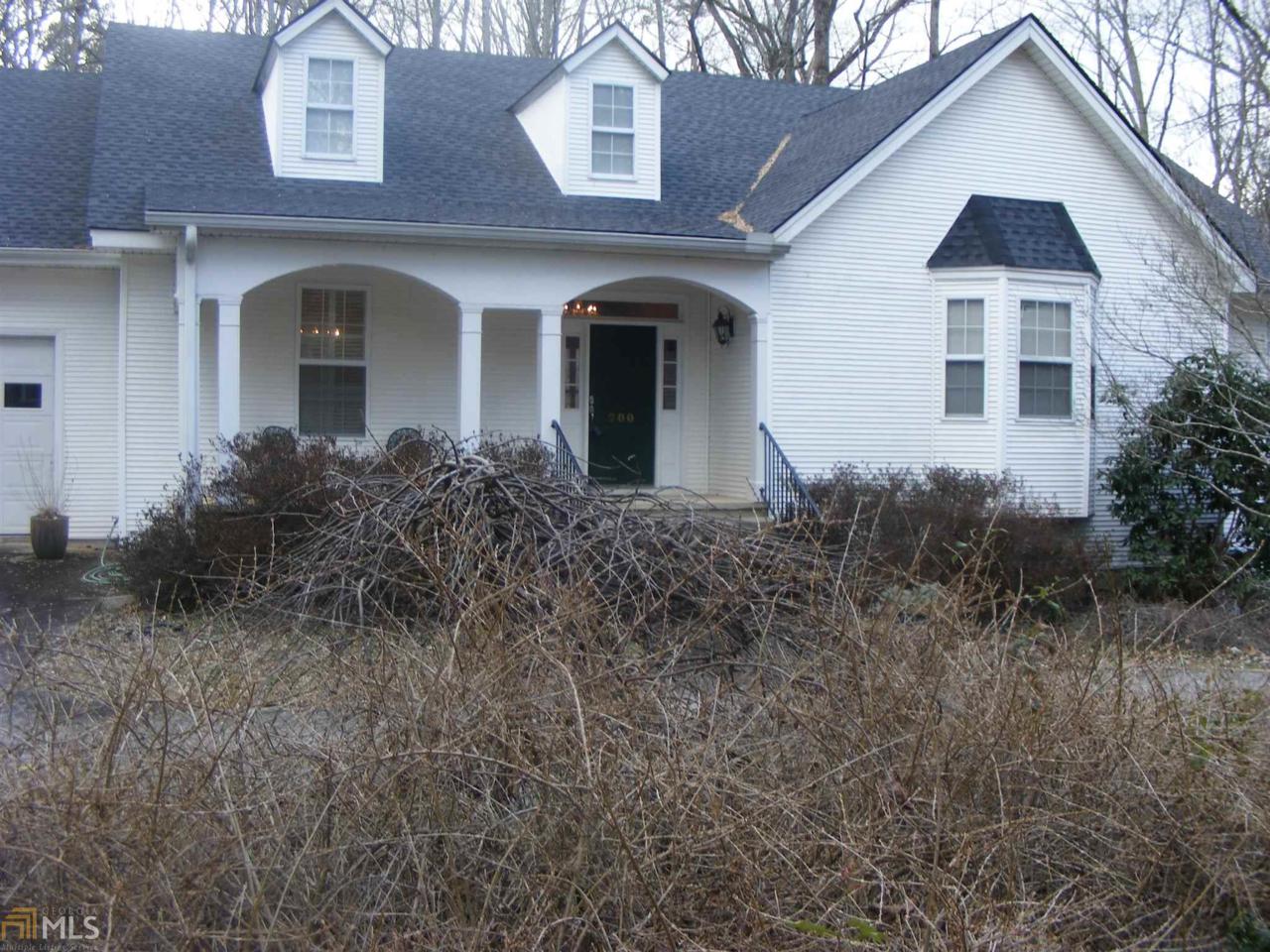200 Gatewood - Photo 1