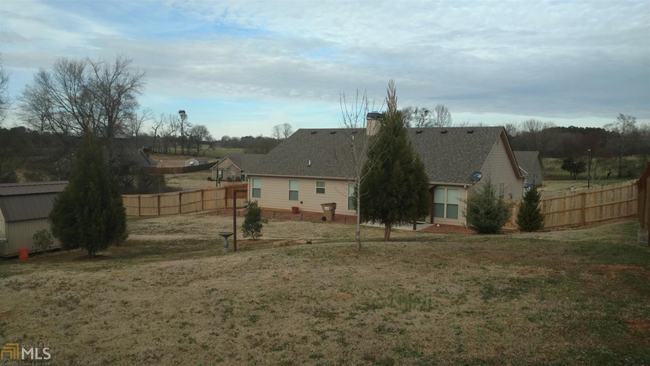 285 Cambridge Dr - Photo 1