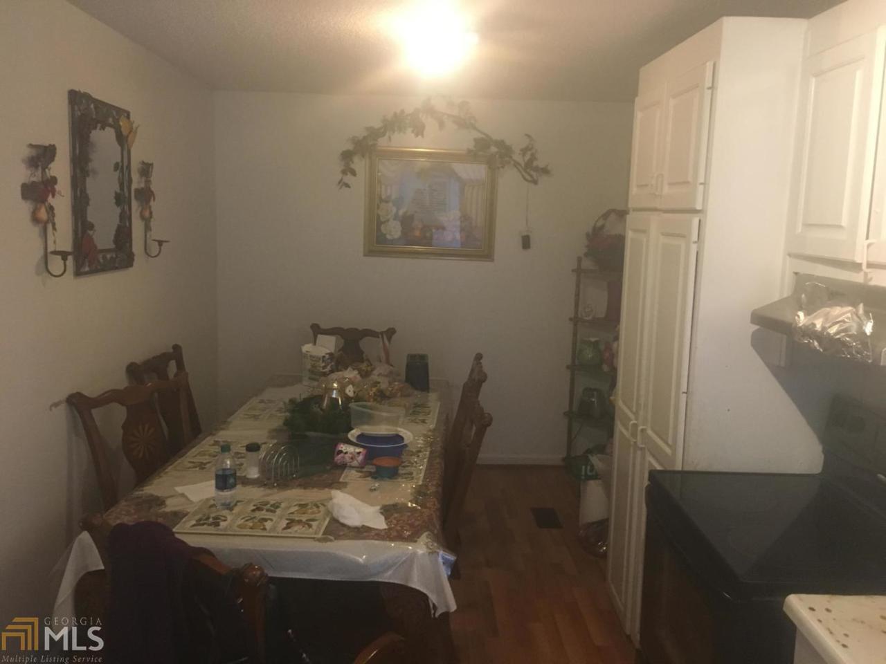 1035 Pine St - Photo 1