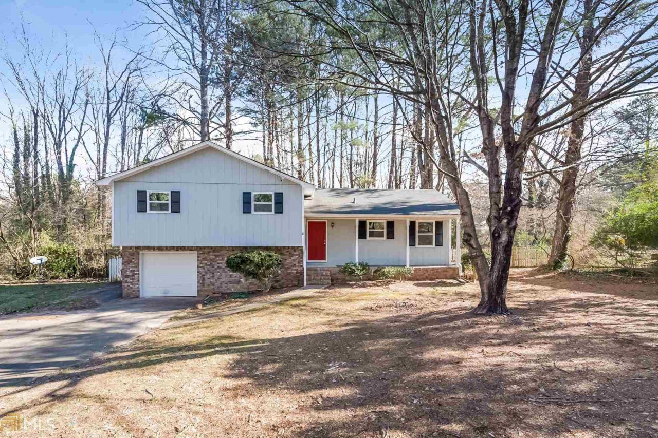 444 Kelly Dr - Photo 1