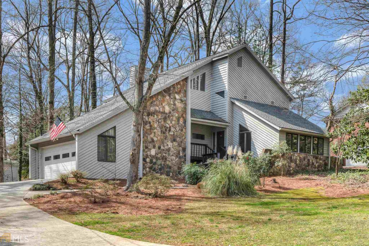 1113 Staples Dr - Photo 1