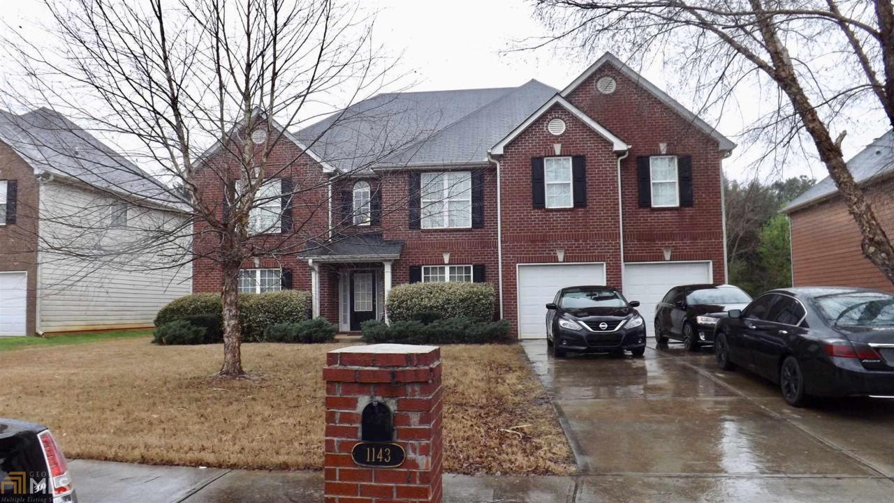 1143 Folkstone Dr - Photo 1