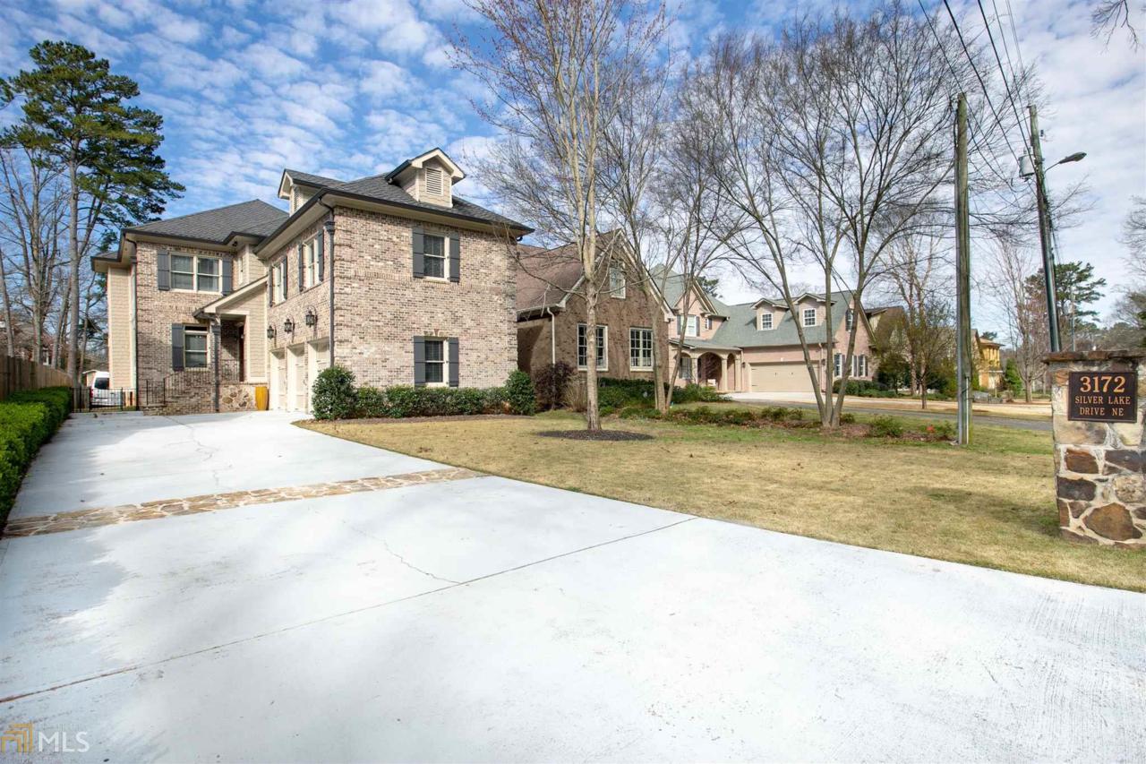 3172 Silver Lake Dr - Photo 1