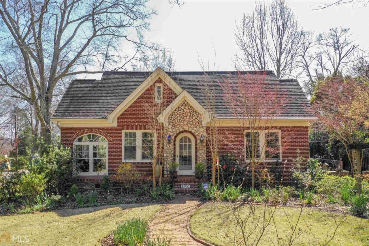 390 Hampton Ct - Photo 1