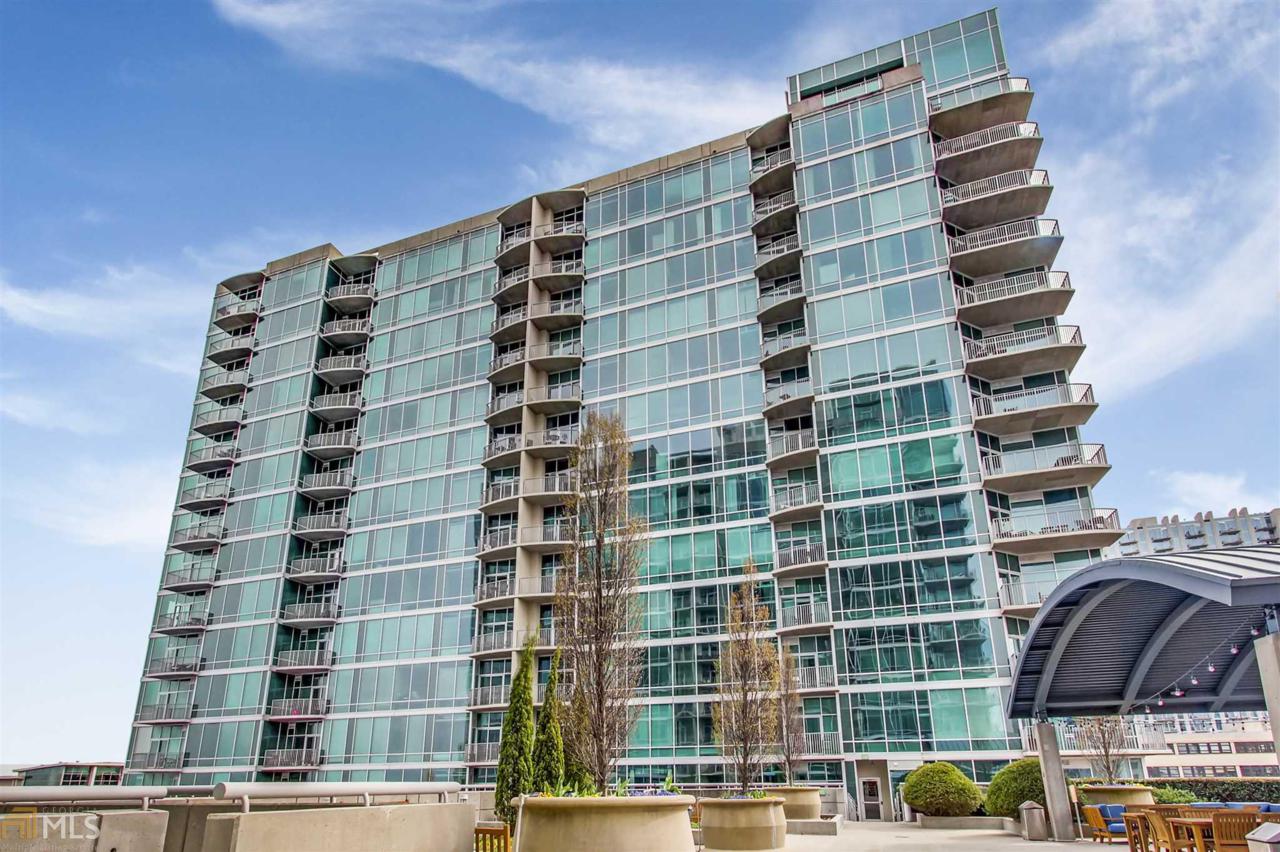 923 Peachtree St - Photo 1