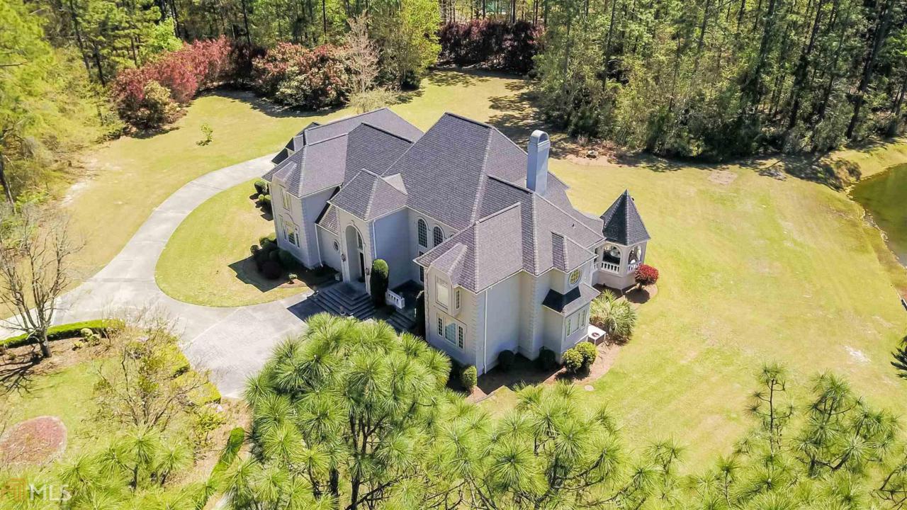 1900 Country Club Rd - Photo 1