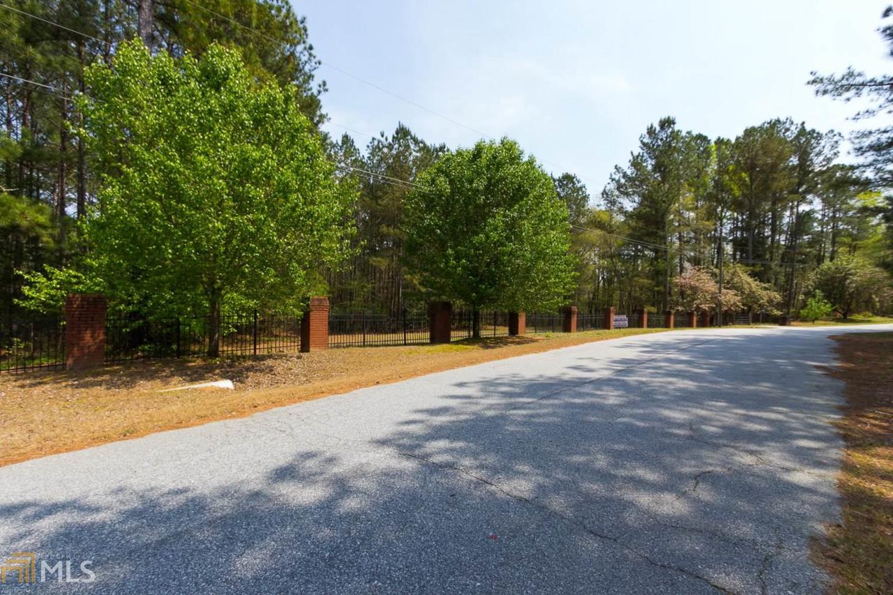 5176 Wheeler Dr - Photo 1