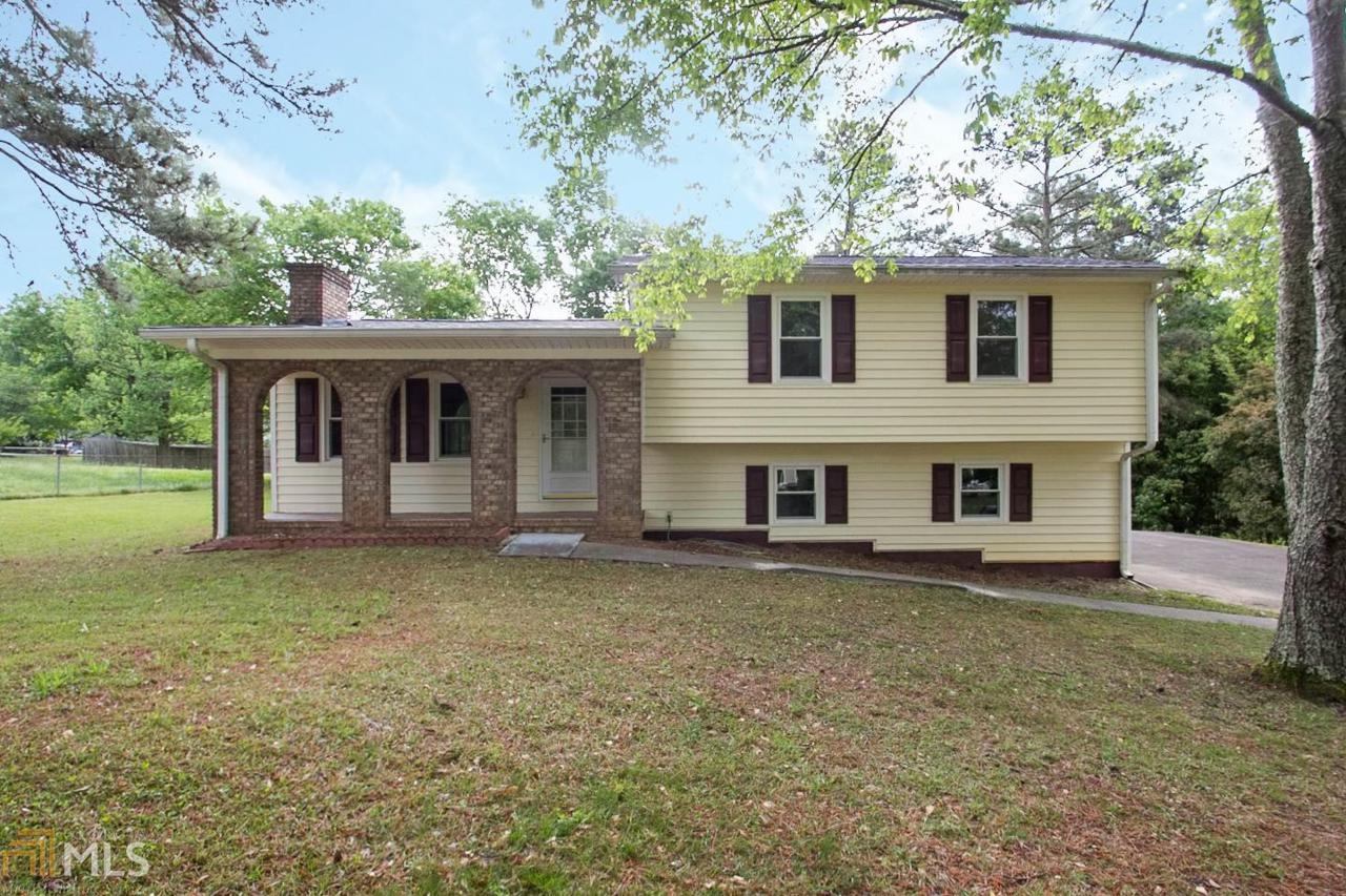 3006 Cathy Ann Ct - Photo 1