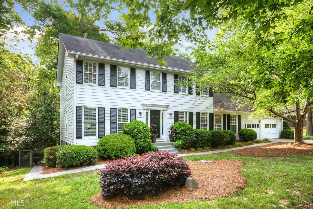 4945 Peachtree Rd - Photo 1
